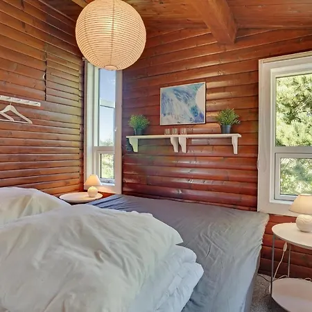 Stunning In Nykobing Sj With Wifi בית נופש Klint